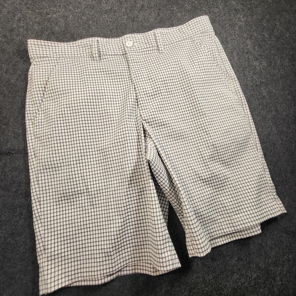 IZOD Golf Shorts Mens Size 38 White Black Check Cotton Bermuda Shorts